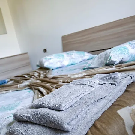 Luna Apartment